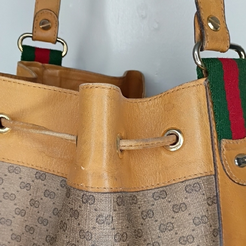 Vintage Gucci Micro GG Brown Tan Bucket Bag Crossbody Strap - Picture 11 of 16